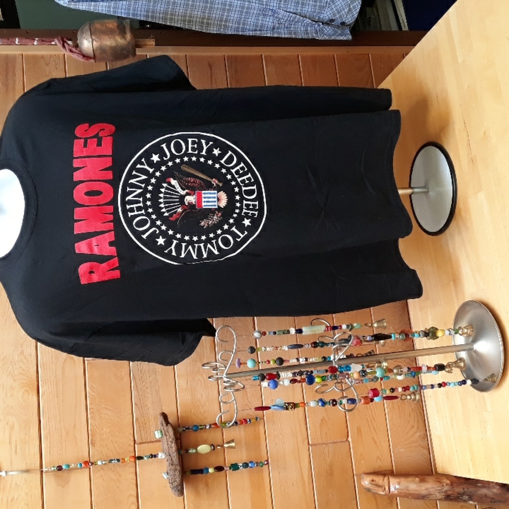 ROCK T-shirt